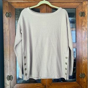 Loft Lightweight Waffle Button Top NWT Size Medium